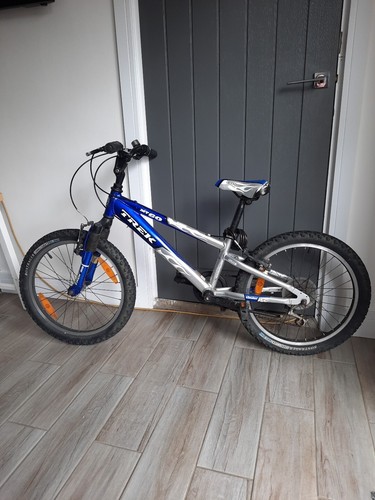 trek mt60 mountain bike