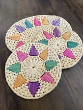 Vintage Trivet Hot Pads Hanging Wall Art Boho Colorful Set Of 3 Hand Woven Grass