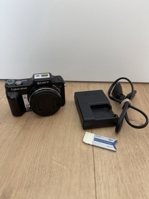 Sony Cyber-shot DSC-H10 8.1MP Digitalkamera, Schwarz   Guter Zustand Getestet