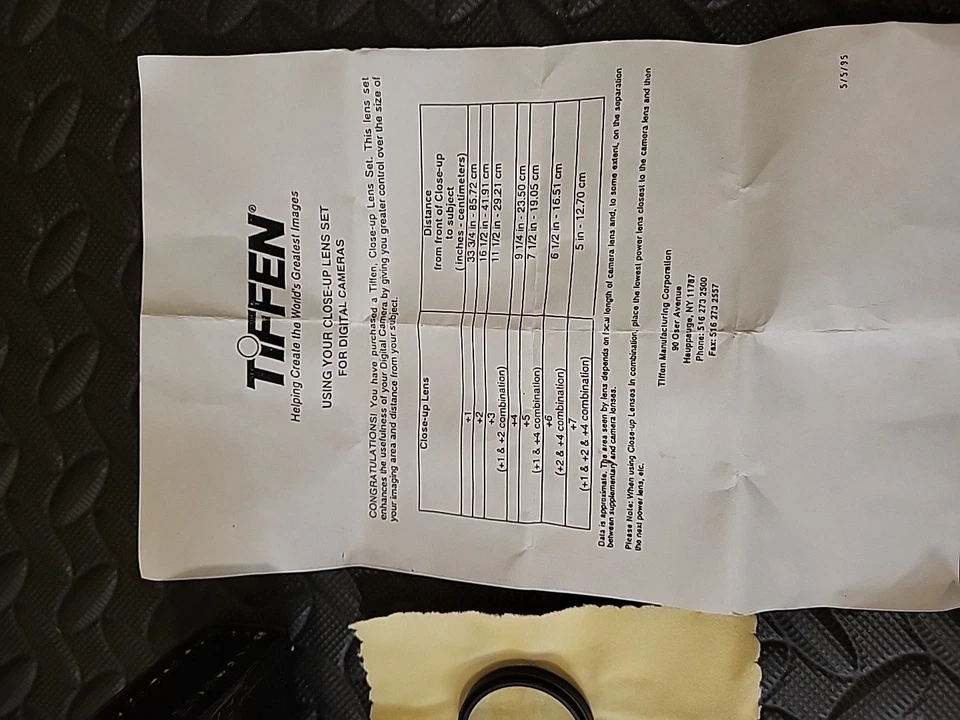 Tiffen 37mm Close Up Lens Set (+1 +2+4) with Case and Instructions Vintage Used - Image 2 of 4