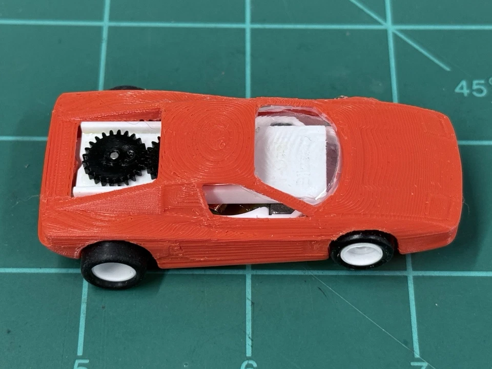 NUEVO Ferrari Con Tablero Gen 2 HO Coche Ranura Estilo Tjet Funciona En Tyco y Afx Track Fray Foto 2 de 4