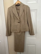 Women's Pant Suit (2 Pieces) Has Lining Kasper Beige Size 6 Business Casual