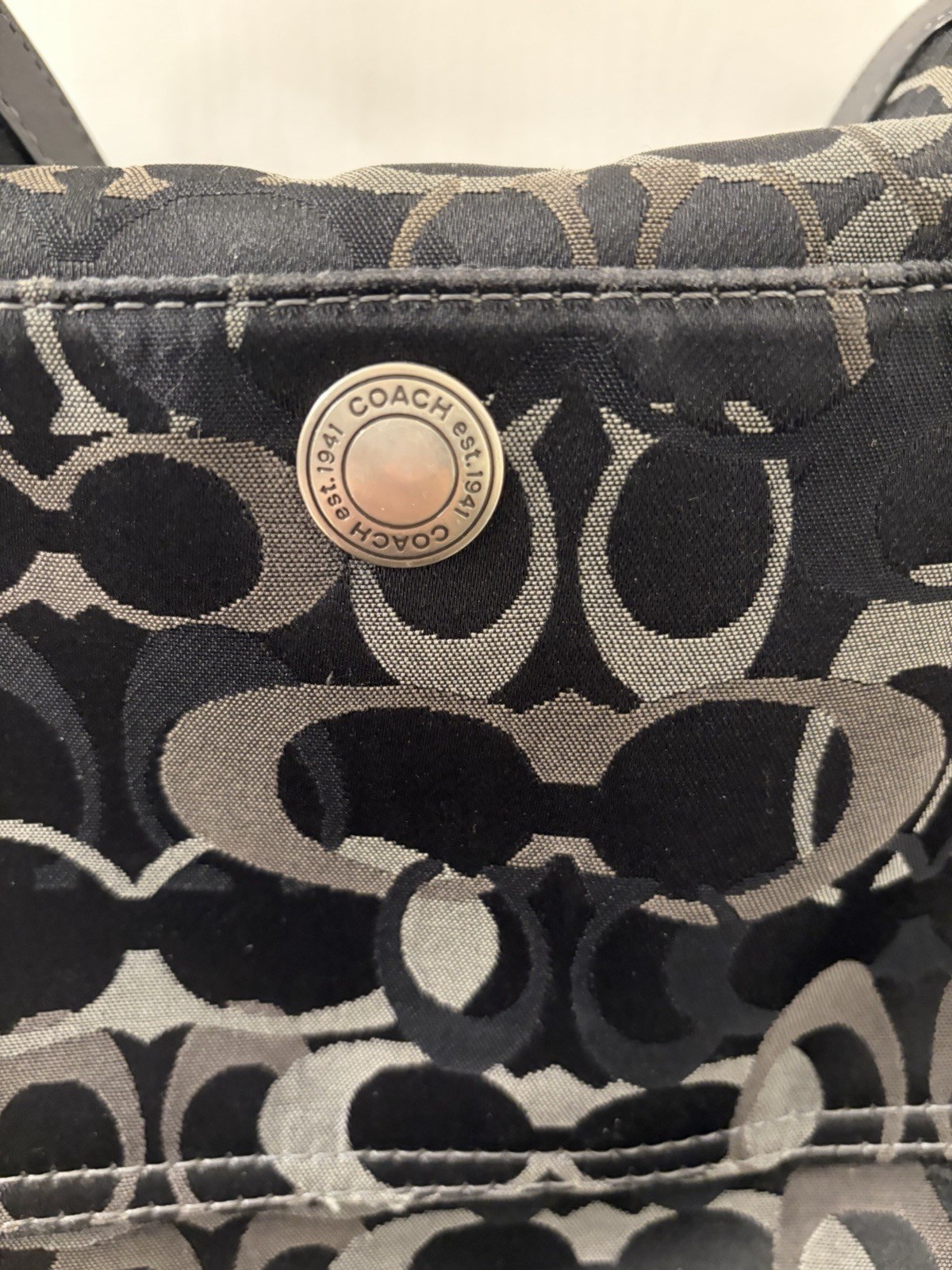 Coach Chelsea Optic Signature Hobo Bag Black Turnloc… - Gem