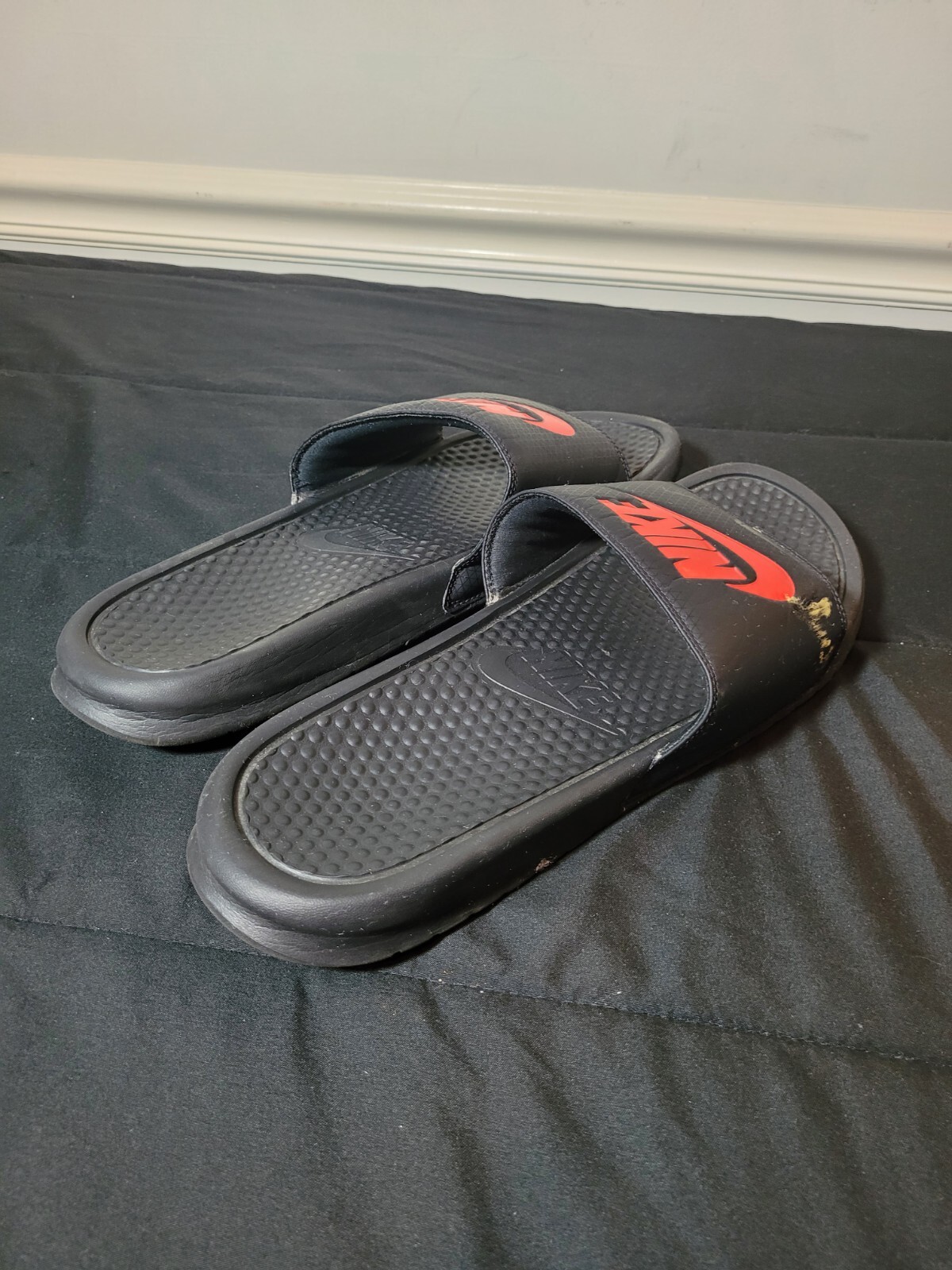 Picture 4 of 9