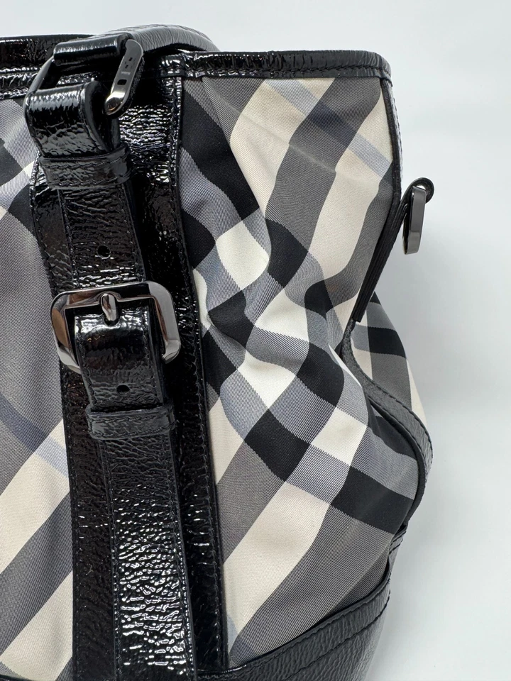 Vintage Burberry Black & Gray Plaid Beat Large Satchel Tote Bag Patent Handles - Image 3 of 4