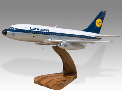 Boeing 737-200 Lufthansa Desk Wood Airplane New Model Small Scale 1/100