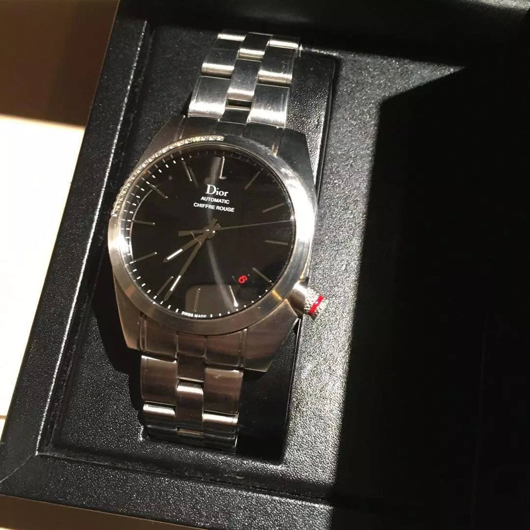 Montre Dior Homme Cifl Rouge Cadran Argent Noir Lunette Diamant Automatique Occasion