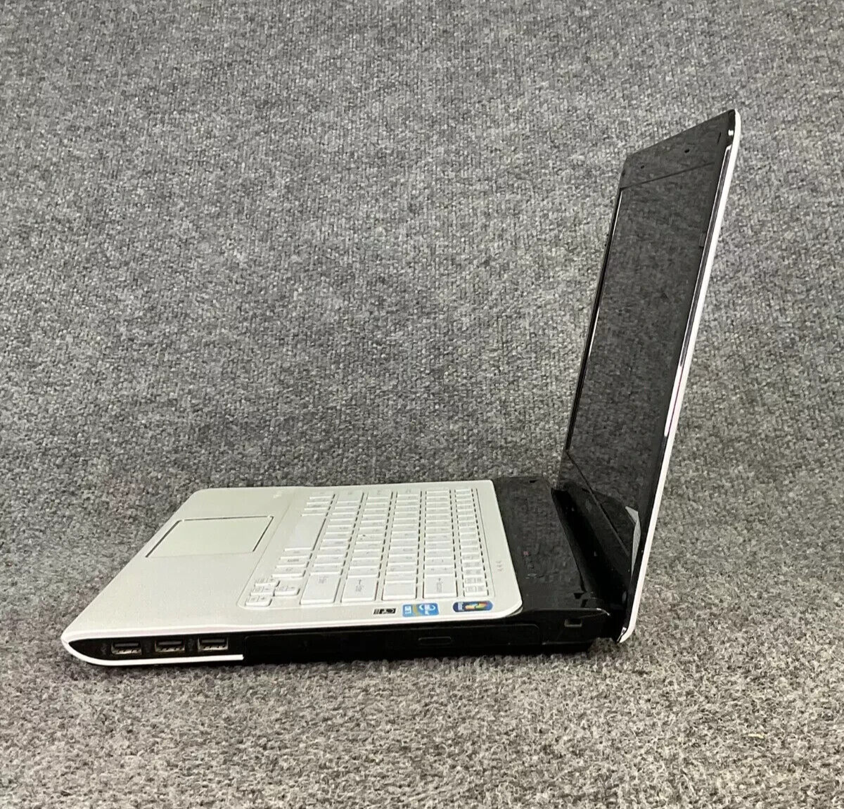 Sony Vaio Laptop SVE141D11L 💻 Intel Core i5-1235U 2.4GHz White