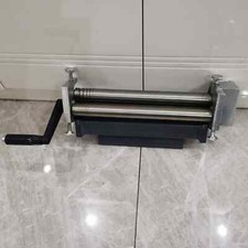 Kleine Manuelle Stahlplattenwalzmaschine Metallplattenbiegemaschine Rundmaschine