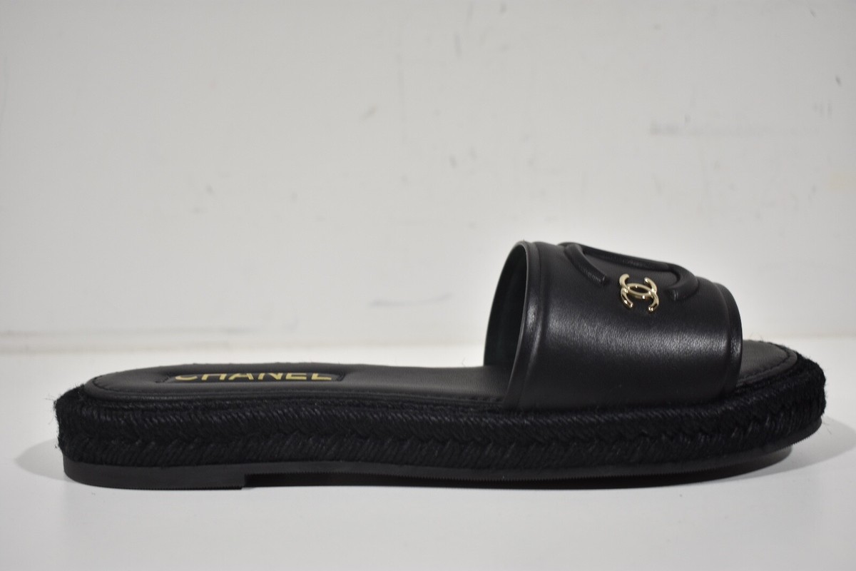 Chanel 23C Black Lambskin Leather CC Logo Slide Sandal Slip Chanel 23C Black Lambskin Leather CC Logo Slide Sandal Slip