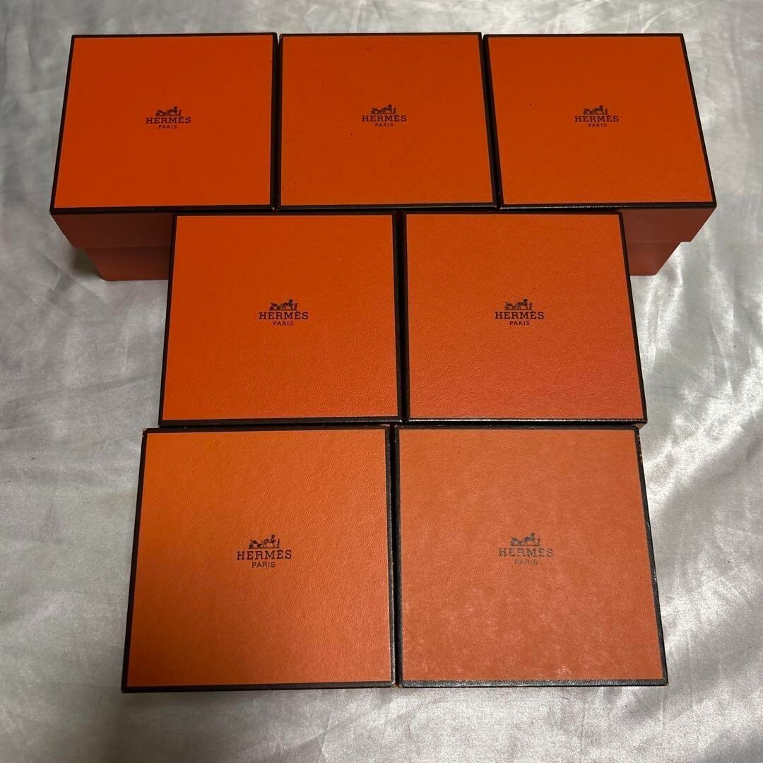 HERMES　Watch用化粧箱 Amalthee Oxer Lezard watch box, large model | Hermès Hong