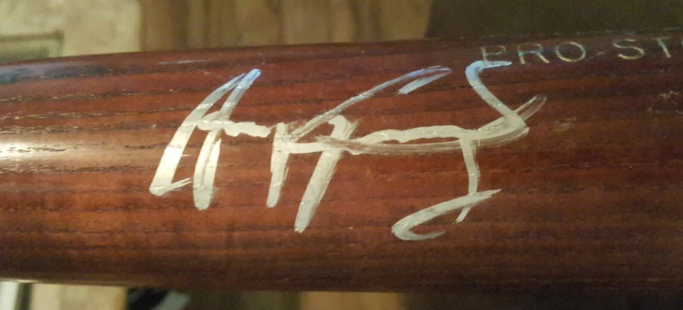 Adeiny Hechavarría Autografiado Louisville Slugger Juego Usado Bate Roto con Certificado de Autenticidad JSA Foto 2 de 4