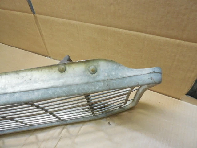 Алюминиевая решетка радиатора/отделка фары ободок слева для Ford Galaxie 500 - Изображение 4 из 4