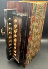 Strumento vintage XIX secolo fisarmonica a bottoni diatonica francese, melodeon