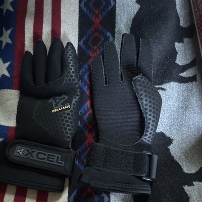 XCEL ThermoFlex TDC Celliant Thermo Dry Dive Glove Smartfiber Technology