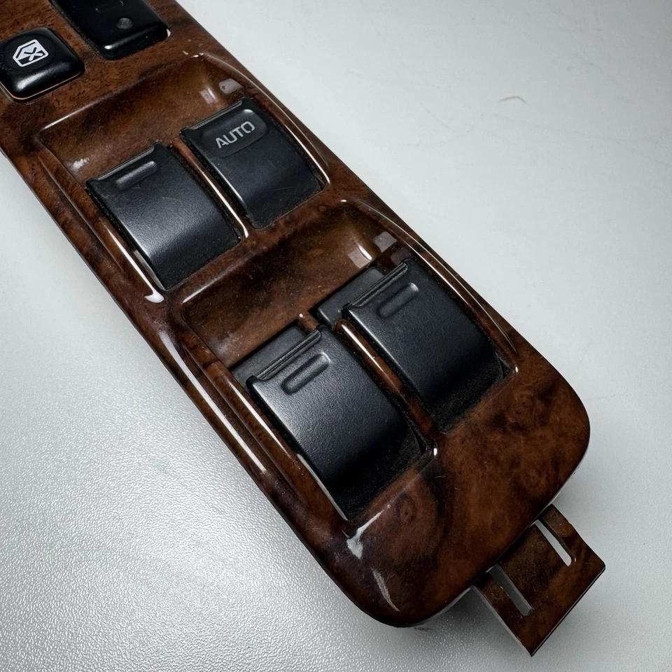 1996 Toyota Hilux Surf  Master Driver Power Window & Mirror Switch OEM RHD - Image 4 of 4