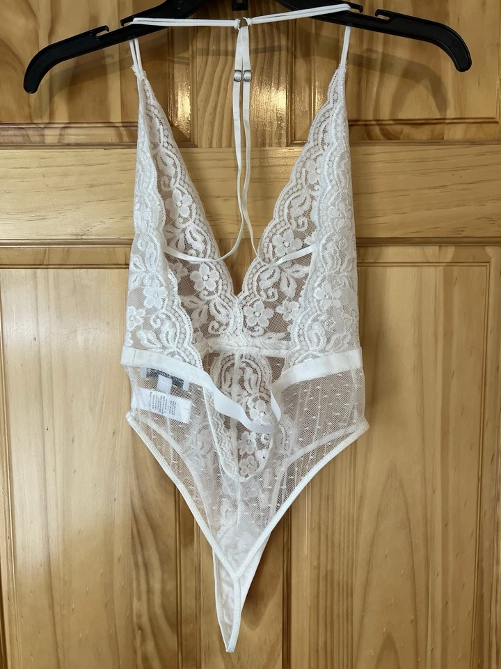 Tanga de peluche IN BLOOM BY JONQUIL cuello profundo encaje en blanco - NUEVO SIN ETIQUETAS - talla pequeña Foto 4 de 4