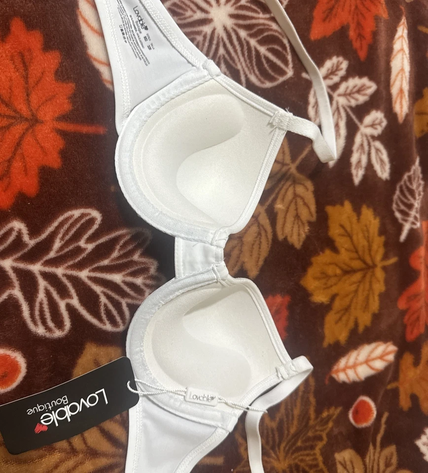 Brasier Nuevo Blanco con Etiqueta - Talla B 32 (Pequeño)* ENCANTADORA BOUTIQUE Foto 3 de 4