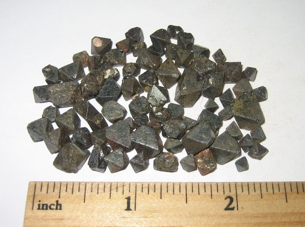 75 TINY RARE NATURAL ROUGH 0.15&#034;-0.3&#034; MAGNETITE CRYSTALS FROM  BRAZIL ~ 33.9g *7 | eBay