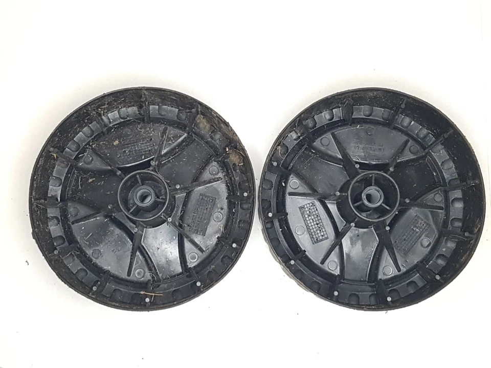paire de roue de tondeuse Bosch rotak 320er - Photo 2/3