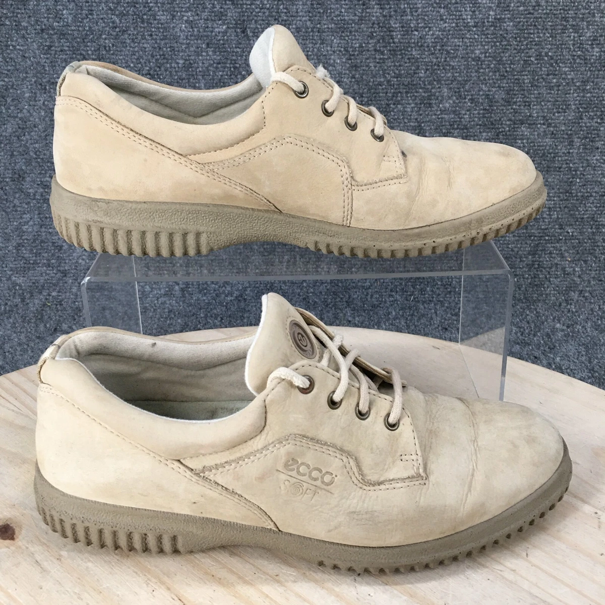Ecco on sale beige shoes