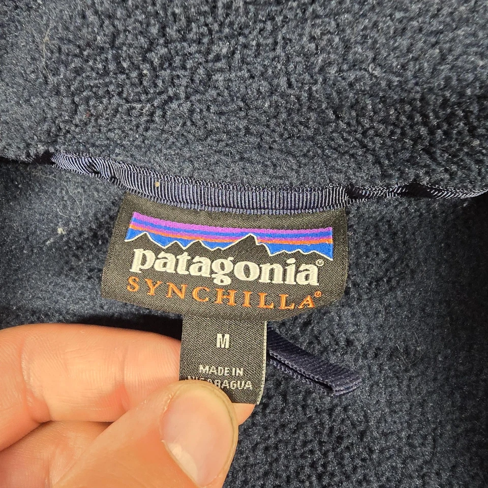 Patagonia Synchilla Marsupial Pullover Womens Medium Navy Fleece 1/4 Zip 23005 - Image 3 of 4