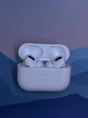 Used Apple AirPods Pro with MagSafe Wireless Charging Case - White