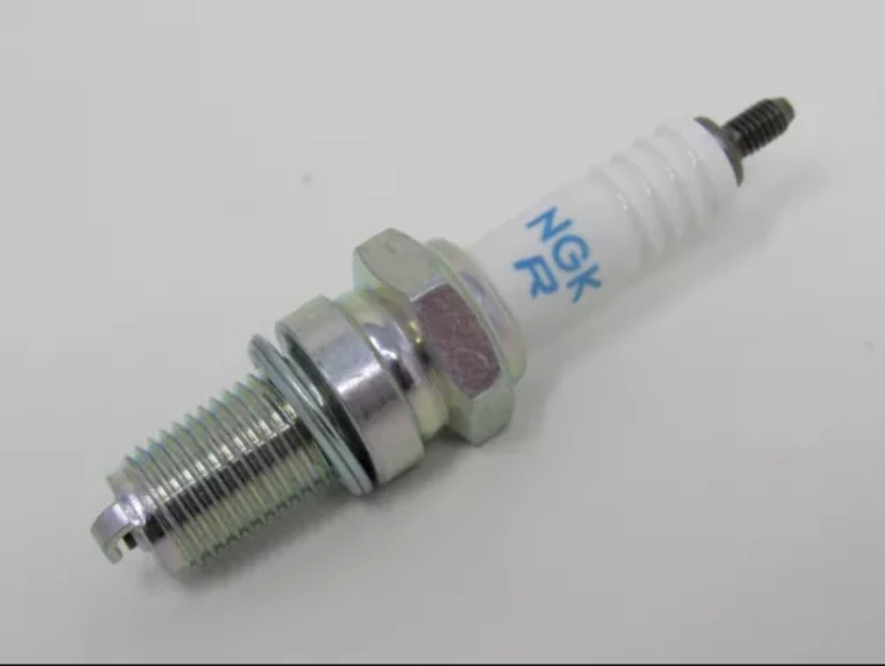 NGK NEW Spark Plug DR8ES 5423 QTY 3 for Honda Kawasaki Suzuki Yamaha