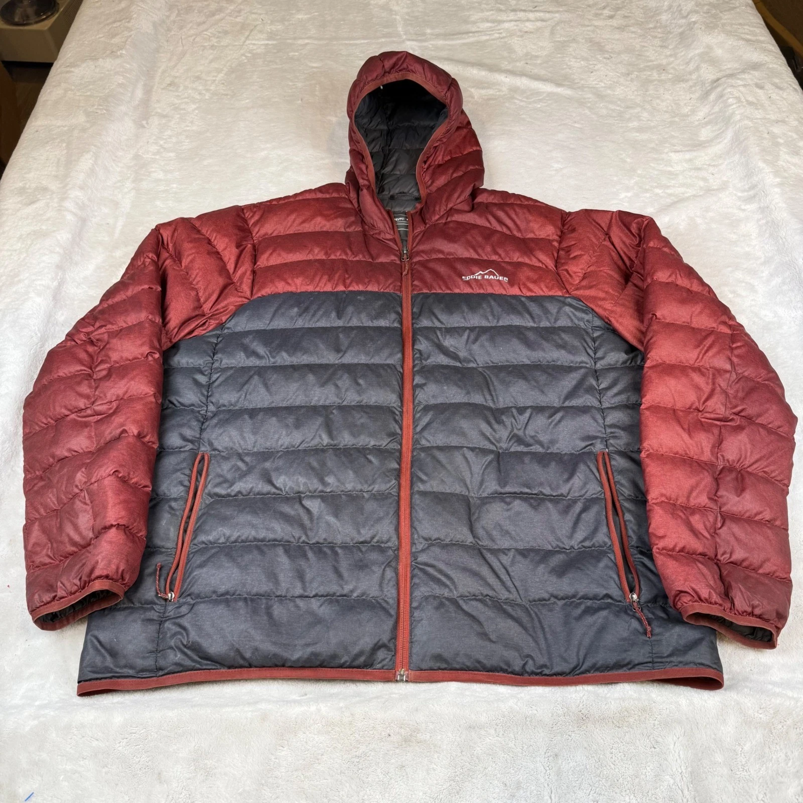 Eddie Bauer Mens XL Down Puffer Jacket Hooded Two Tone Burgundy Gray Quilted