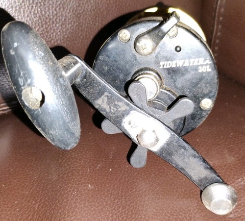 Shakespeare Tidewater Fishing Reel 30L/20LB/330YDS - Picture 2 of 4