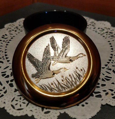 CAJA DE BARATIJAS DE PORCELANA DE COLECCIÓN ART OF CHOKIN ""WATERFOWL"" CON BORDE DORADO DE 24 K - Imagen 7 de 8