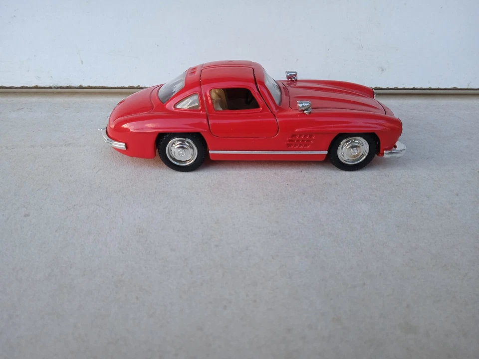 MODELLINO AUTO SOLIDO, MERCEDES 300 SL 1954 - SCALA 1:43 - ROSSA - Immagine 2 di 4