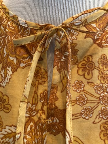 C&C California Mustard Yellow Floral Balloon Sleeve Tie Peasant Top - 第 2/12 張圖片