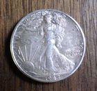 1942-P  SILVER WALKING LIBERTY HALF  DOLLAR, Uncirculated, 90% Silver, Toned