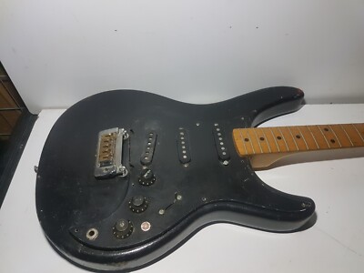 1982 WASHBURN FORCE 3 JAPAN - RARE HARD 1957 V SHAPE