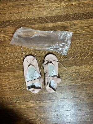 NIB CAPEZIO child s ballet slippers ￼ pink size 3 1/2 M
