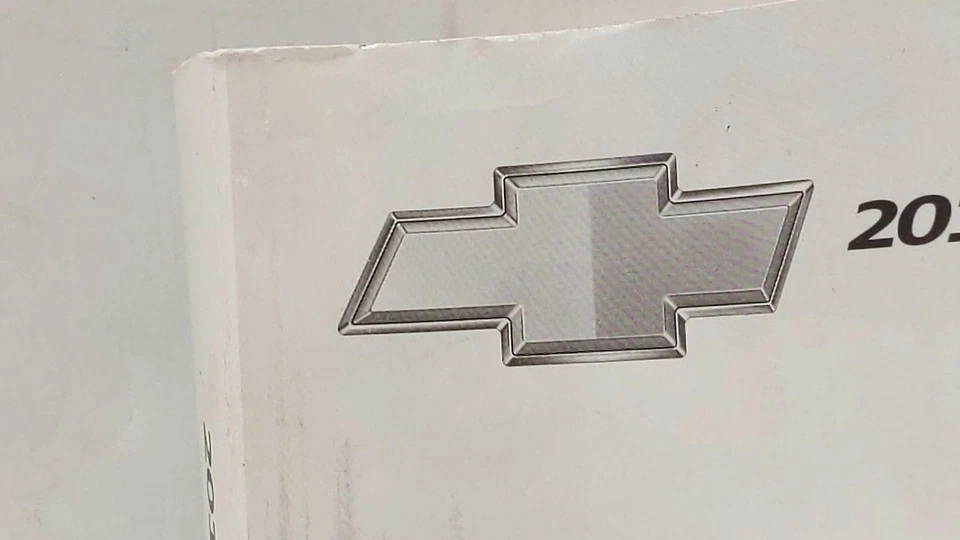 Chevrolet Impala 2010 manual del propietario LWZUI Foto 2 de 4