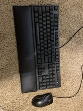 Razer Gaming Keyboard Plus Mouse Used Once Or Twice Great Condition