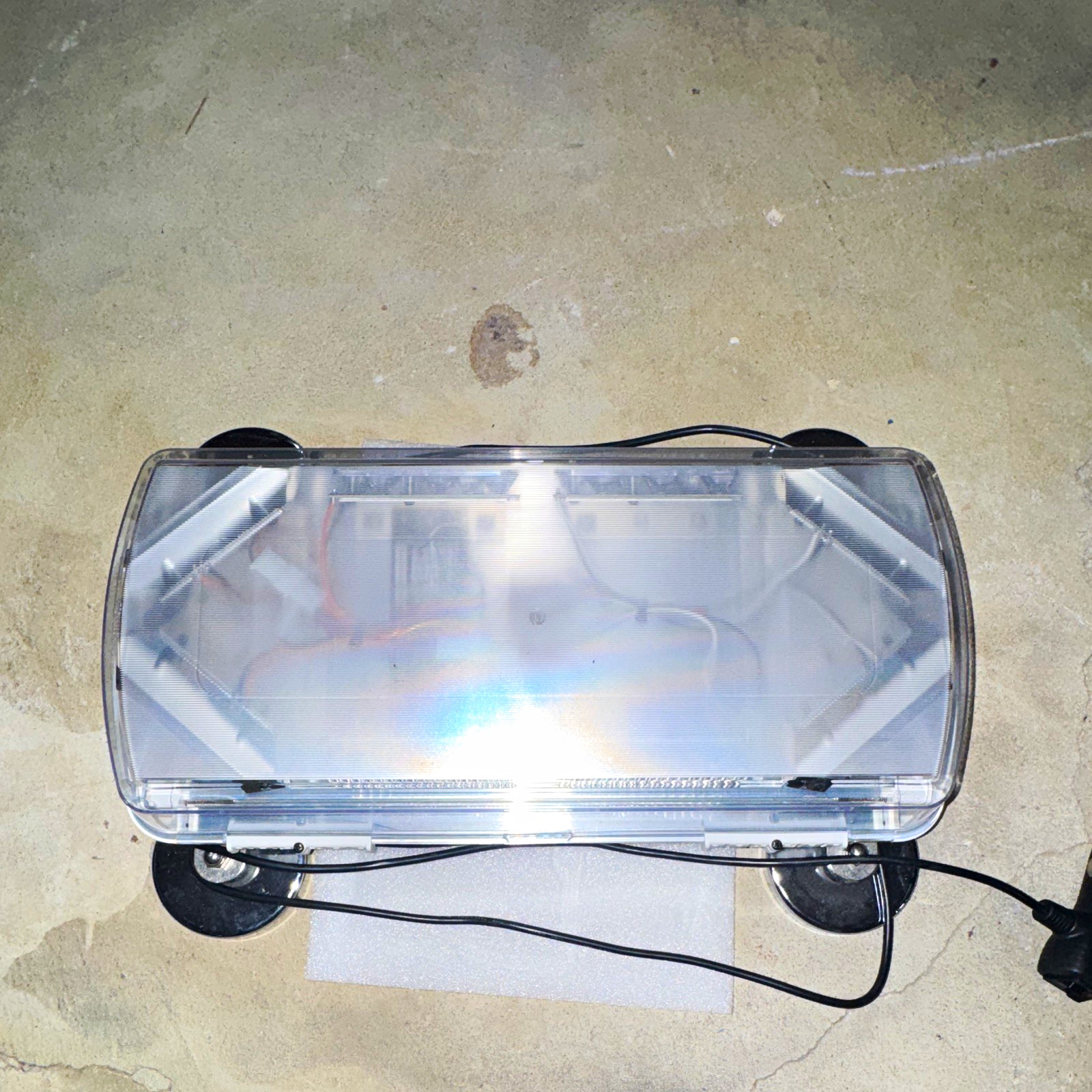 Whelen Century Series MC16MF Strobe/Beacon Light Clear Lens Magnetic Base