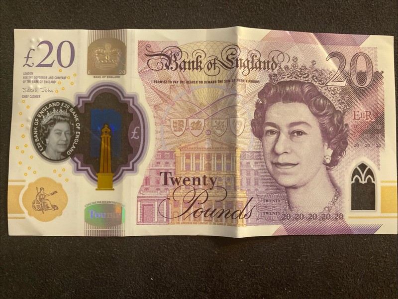 Great Britain UK British 20 Pound polymer banknote Queen Elizabeth II 2018 Gift