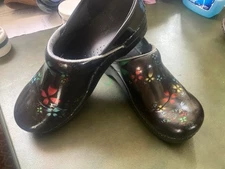 Dansko Professional Clogs 42 Black Patent Leather