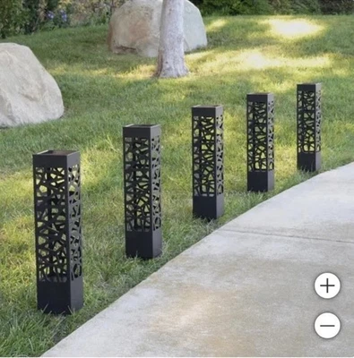 TOMMY BAHAMA PATHWAY SQUARE SOLAR BOLLARD LIGHTS, 35 LUMEN, 5 LIGHTS/PACK .NIB