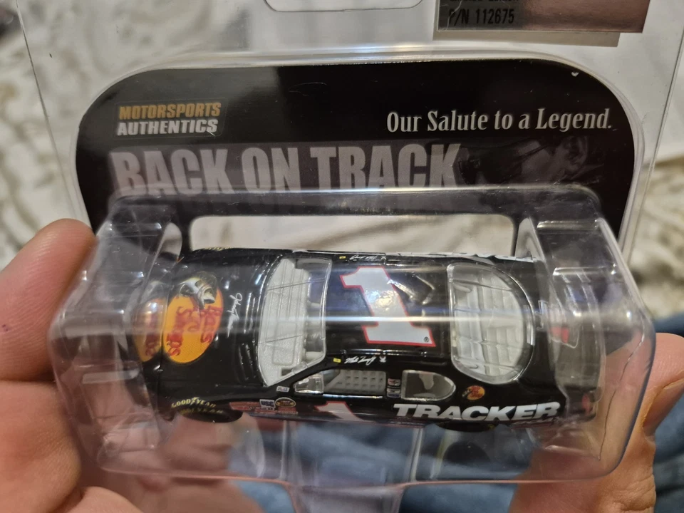 2006 Action Racing Collectibles 1:64 Dale Earnhardt Tribute Set 3 conjunto de carro - Imagem 4 de 4