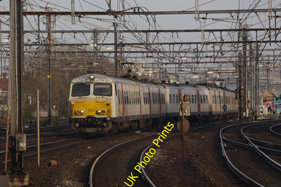 Photo SNCB Belgian Railway 6x4 Class 75 EMU 842 at Antwerpen Berchem c2023