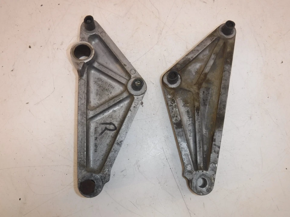 Kawasaki 750 CSR 1982 OEM JUEGO DE MONTAJE DE SILENCIADOR DE ESCAPE PAR Foto 4 de 4