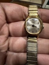 *Working* Vintage Timex Women By Gold Tone St...