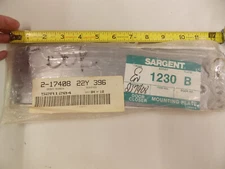 New  Sargent 1230 B Door Closer Mounting Plate with Screws  A3