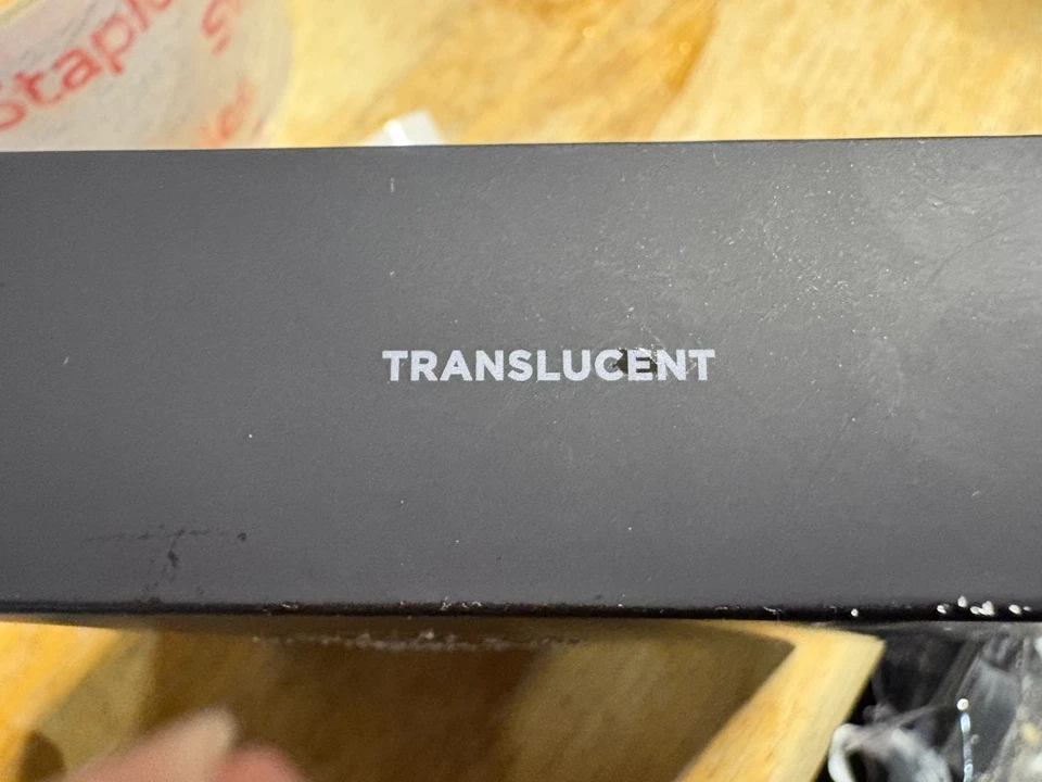 Laura Mercier Real Flawless Luminous Perfecting Pressed Powder Translucent - Image 2 of 2