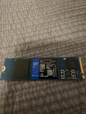 Western Digital WD Blue SN570 2TB NVMe M.2 2280 PCIe Gen3 Internal SSD