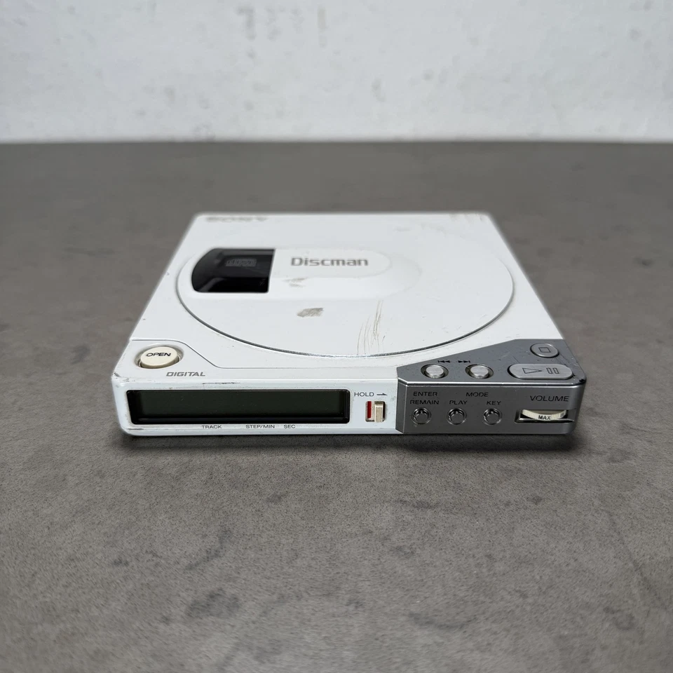 Sony D-150 Discman I CD Player I Line Out I Remote I Case